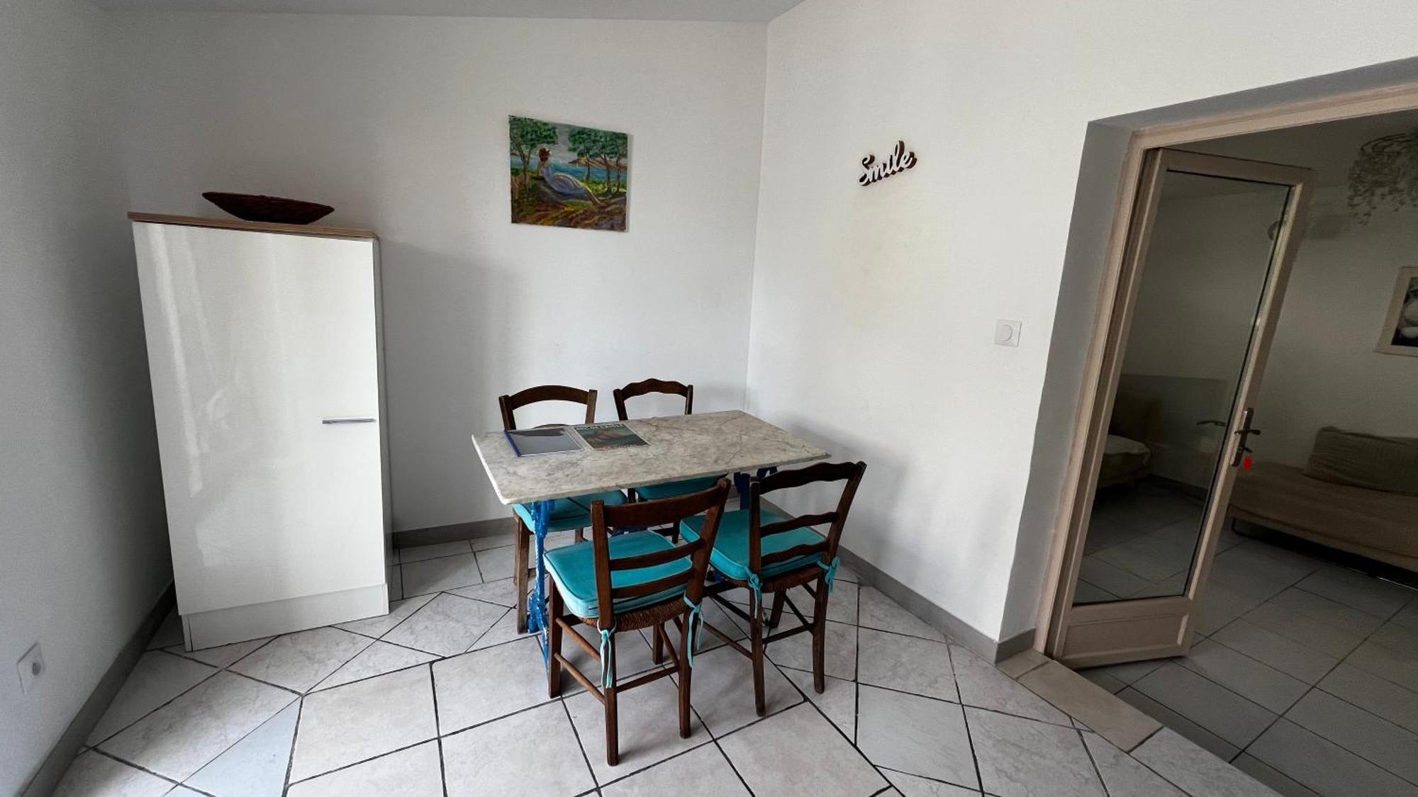 La Bastide Bleue Apartment *